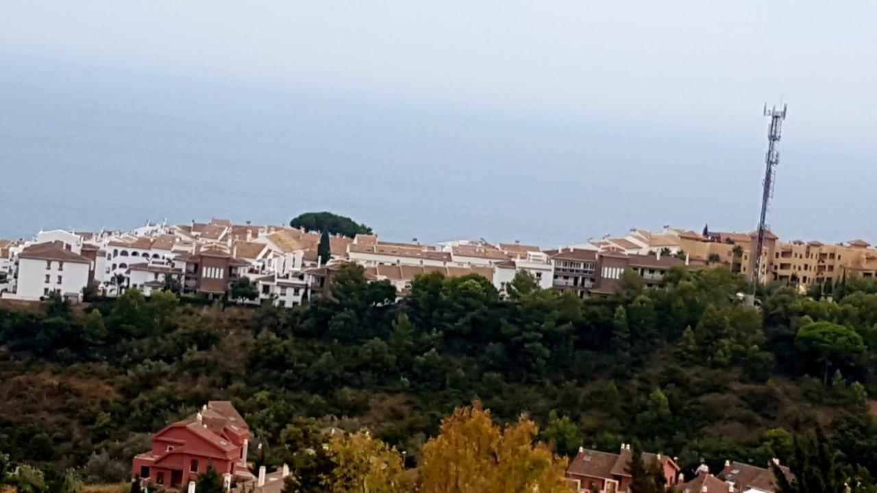 Excelente habitación en bonita y tranquila casa en Benalmadena pueblo Apartamento Exterior foto